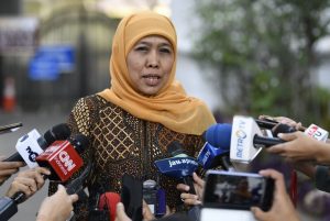 Khofifah Ungkap Titipan Pesan Tokoh NU di Jatim untuk Rommy