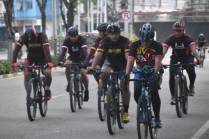 Dansat Brimob Ikuti Gowes Kamtibmas Perdana Bareng Kapolda Kaltim