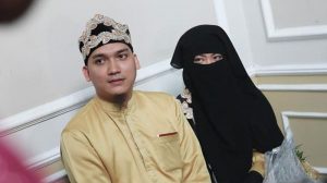 Baru Berumur Satu Bulan, Anak Egi John Harus Operasi Gunting Lidah