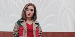 Cita Cita Emosi Diberitakan Cari Modal Nikah Saat Tahun Baru, Tulisan Bahasa Inggris Jadi Sorotan