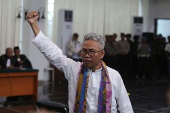 Buni Yani Resmi Bebas dari Lapas Gunung Sindur