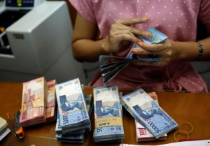 Rupiah Pagi Ini Melemah ke Rp13.704/USD
