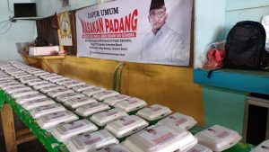 Gempa Mamuju Sulbar,Andre Rosiade Bantu Warga Terdampak Sediakan Nasi Padang