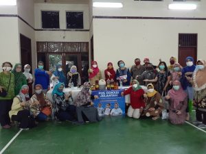 Start! Program PKK Pondok Kelapa Tangani Limbah Jelantah