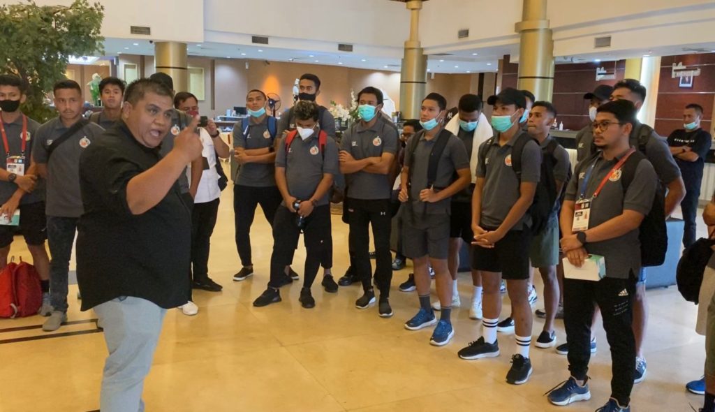 Laga Terakhir, Andre dan Verry Mulyadi Menyemangati Skuad Kabau Sirah