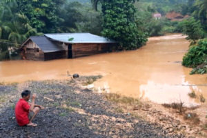 Dua Rumah Hanyut, Ini Kerugian Banjir Bandang di Solok Selatan