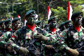 Tertinggi, Tingkat Kepercayaan Publik Terhadap TNI Lampaui Presiden, KPK, Polri