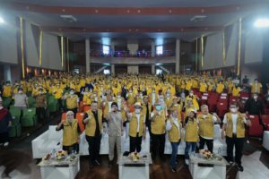 Kang Emil Wisuda 1.249 Petani Milenial Jawa Barat