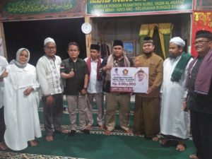 Verry Mulyadi: DPC Gerindra Kota Padang juga Fokus Benahi Sektor Agama. Rp 5 Juta Bantuan Diserahkan ke Ponpes