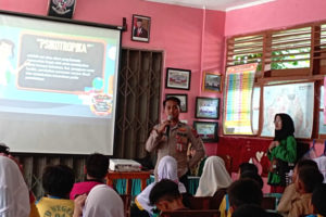 Sosialisasi di 3 SDN Padang, Jara Jitu Mahasiswa KKN Unitas Cegah Bullying Sejak Dini