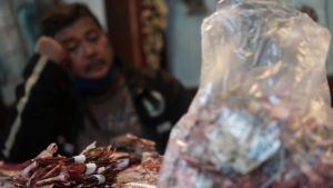 Tabungan Untuk Umrah Habis di Makan Rayap,Penjaga Sekolah Ditawari Umrah Gratis