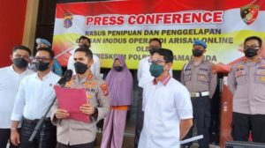 Tiap Hari di Datangi Puluhan Korban Arisan Bodong,Rumah Pelaku di Jaga Polisi Hindari Kejadian tak Diinginkan
