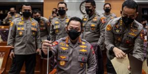 Hanya Dalam 4 Bulan Citra Polisi Merosot Jauh 17.2 Persen
