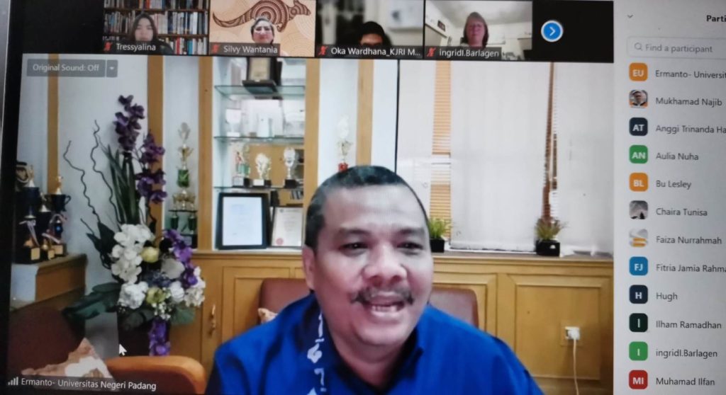 UNP-VILTA Australia Serah Terima dan Pembekalan 10 Mahasiswa Asistensi Mengajar Pendidikan Bahasa Indonesia