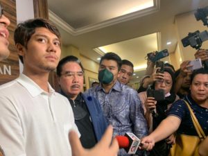 Aksi Keluarga Rizky Billar Tak Terima di Bilang Bangkrut Pamer BPKB Mobil Mewah