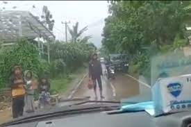 Warga yang Hadang Mobil Bantuan Gempa Cianjur Berujung Minta Maaf