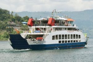 Pelonjakan Puncak Arus Penyeberangan di Kawasan Danau Toba
