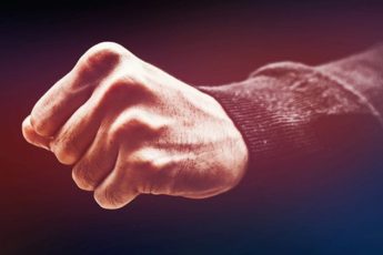 Ternyata Ini Alasan Pria Tega Menganiaya Seorang Wanita Lansia