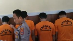 Kronologi ABG di Parimo Diperkosa Oleh Oknum Brimob Berserta 10 Orang Lainnya