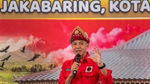 Respon Ganjar Saat Ditanya Relawan Jokowi dan Gibran Memberi Dukungan Pada Prabowo Subianto