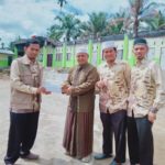 Lazis Darul Hikmah Pasbar Salurkan Donasi Kebakaran Rp7 Juta lebih Ke Ponpes Safinatun Najah