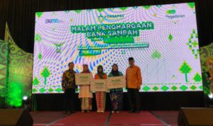 Malam Penghargaan Bank Sampah, Gubernur Apresiasi Komitmen Pegadaian