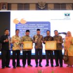 Bupati Pasaman Sabar AS Terima Penghargaan Pembangunan Daerah Kategori Terbaik Harapan I