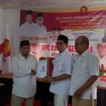 dr. Herman Anwar Ambil Formulir Pendaftaran Bakal Calon Walikota Padang ke DPC Gerinda