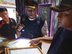 Satpol PP Padang Razia Kafe Karaoke