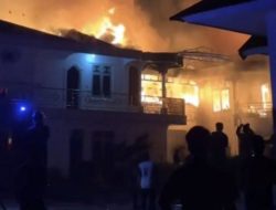 Rumah Mantan Bupati Dharmasraya terbakar