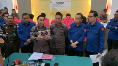 7 Orang Tersangka Kasus Tipikor Disdik Sumbar Ditahan Kejati Sumbar