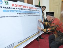 Tandatangi Komitmen Dukungan, Gubernur: PPDB Online Harus Objektif, Transparan, dan Akuntabel