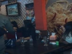 Belasan Wanita Diamankan Satpol PP Padang