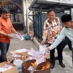 Jelang PSU, Ribuan Surat Suara Berlebih di Musnahkan KPU Sumbar