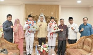 Wagub Sumbar Audy Joinaldy Sambut Kepulangan Dua Anggota Paskibraka Sumbar di BIM