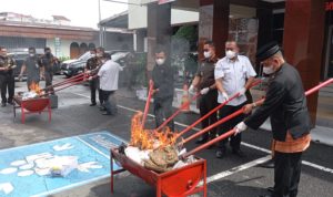 Narkoba Masih Mendominasi, Kejari Padang Musnahkan 7,2 Kg Barang Bukti