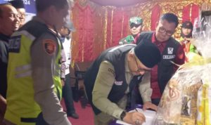 Pj Wali Kota Padang Tinjau Pos Pam Strategis, Pastikan Keamanan Malam Tahun Baru 2025