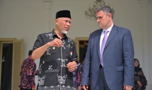 Membahas Sejumlah Rencana Kerjasama, Dubes Romania Temui Gubernur Sumbar