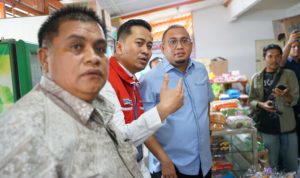 Didampingi Verry Mulyadi, Andre Rosiade Minta Pertamina Tindak Tegas Pangkalan Nakal