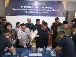 BNNP Sumbar Musnahkan Hampir 7 Kg Sabu
