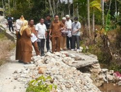 Wali Nagari Aia Manggih Barat Bersama Tim Kecamatan Laksanakan Monitoring Dan Evaluasi Kegiatan