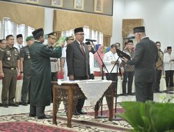 Arry Yuswandi Resmi Dilantik Sebagai Sekda Sumbar, Gubernur Mahyeldi: Sekda Adalah Mesin Penggerak Pemerintahan