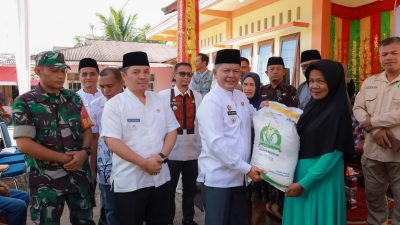 Ringankan Beban Warga, Pemkab Pasaman Salurkan Bantuan Beras untuk 26.540 KPM