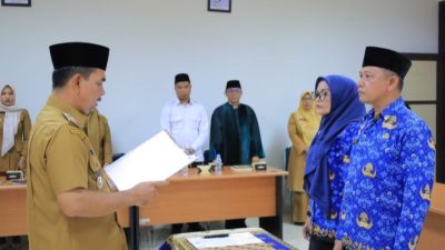 Dua Pejabat Disdukcapil Pasaman Dilantik, Wabup Tekankan Tanggung Jawab dan Komitmen