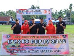 Bupati dan Wakil Bupati Pasaman Hadiri Penutupan Turnamen Sepak Bola IPPSKS Cup IV 2025 di Dua Koto