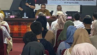 Buka Sosialisasi Perda No 1 Tahun 2025, Anggota DPRD Sumbar Verry Mulyadi Ingatkan Pentingnya Kesadaran Warga Terhadap Sampah