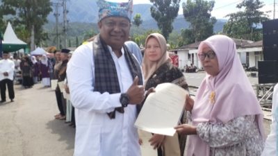 BPN Serahkan 13 Sertipikat PTSL Simbolis pada HUT ke-80 Pasaman, Bupati Welly Suhery Apresiasi dan Dorong Penambahan Kuota PTSL