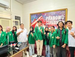 Verry Mulyadi Sambut Mahasiswa FISIP Unand, Paparkan Pentingnya Digitalisasi Partai