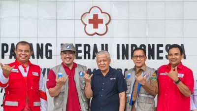 ARM Sinergi dengan DPD HA IPB Sumbar Salurkan Bantuan Untuk Penyitas Banjir lewat PMI