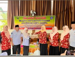 DWP Pasaman Berbagi Kasih: Ketua DWP Ny. Emelia Yudesri Sambangi SLB Yappat Panti dan Panti Asuhan di HUT ke-26